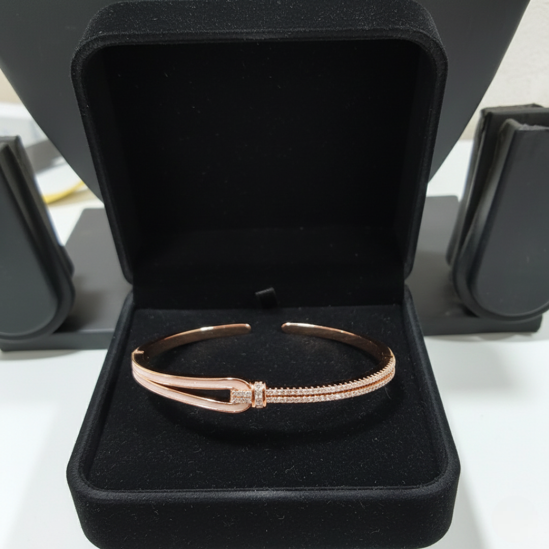 Rose Gold Link Statement Bracelet