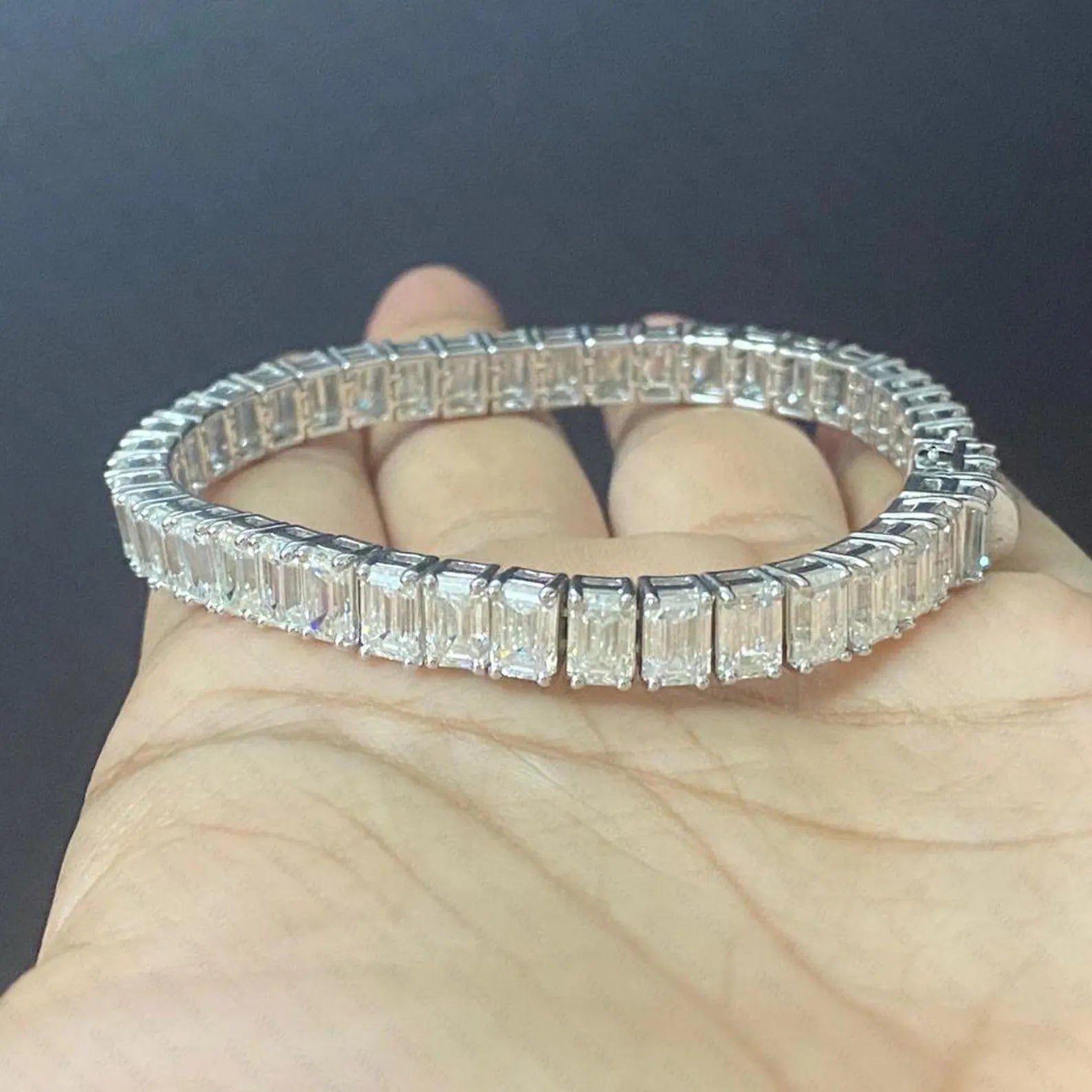 Menβs Grand Emerald-Cut Infinite Tennis Bracelet