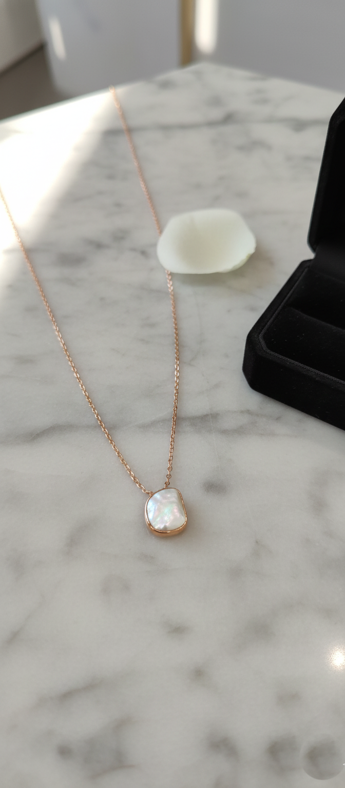 Iridescent Nacre Suite