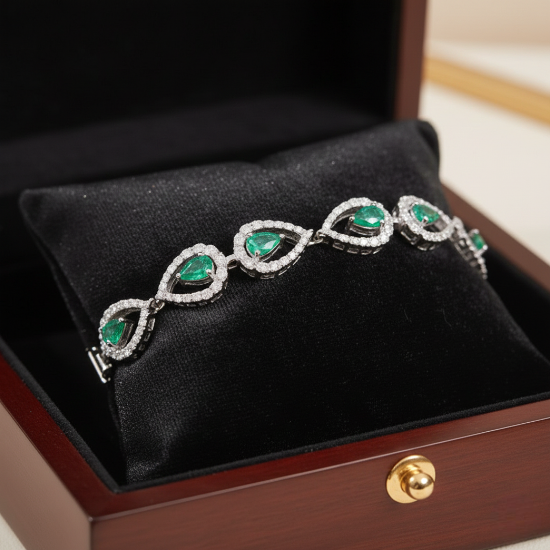 Emerald Verdant Halo Bracelet