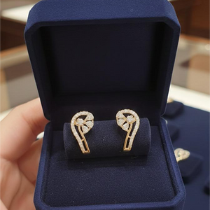 18K Gold Floral Swirl Studs