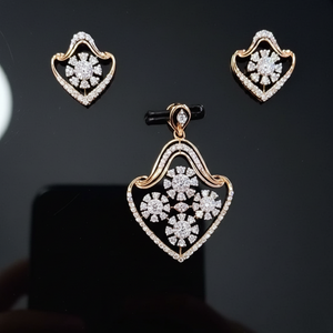 Rose Gold Floral Heart Pendant & Earrings Set