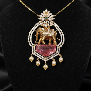 Avaneesh Heritage Pendant
