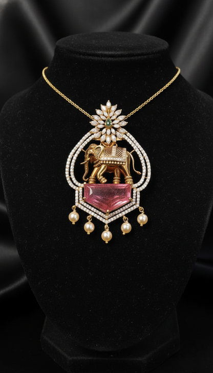 Avaneesh Heritage Pendant