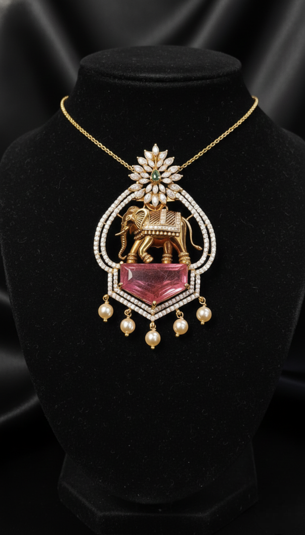 Avaneesh Heritage Pendant