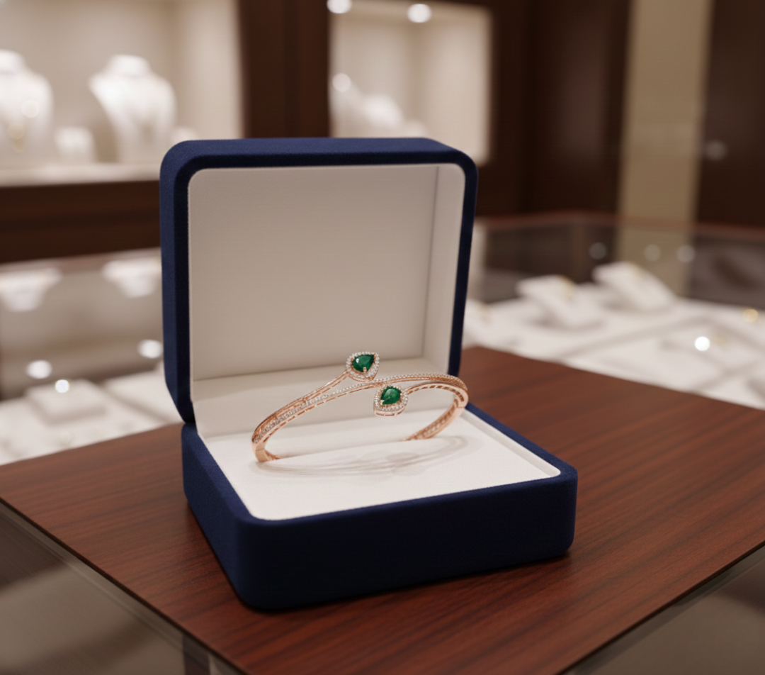 Pear Essence Open Bangle