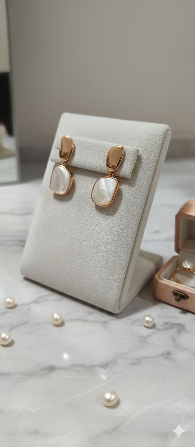 Iridescent Nacre Suite