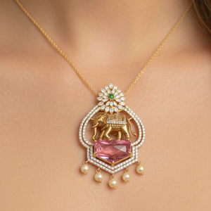 Avaneesh Heritage Pendant