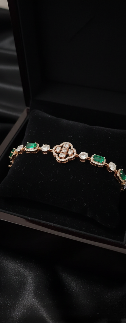 Emerald Clover Station Bracelet