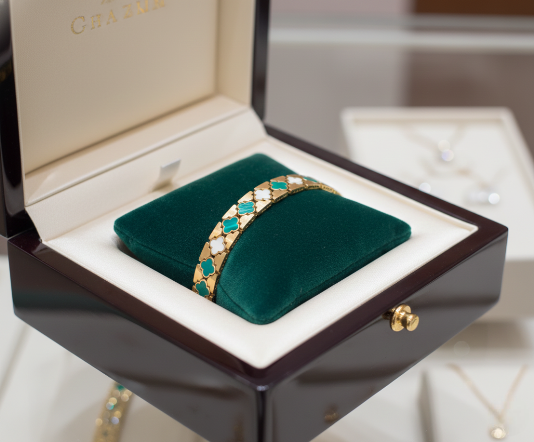 Mosaic Clover Kada