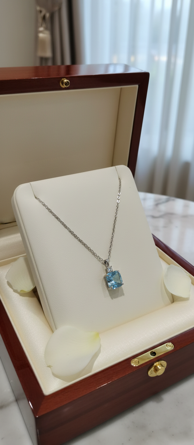 Emerald Empress Halo Necklace