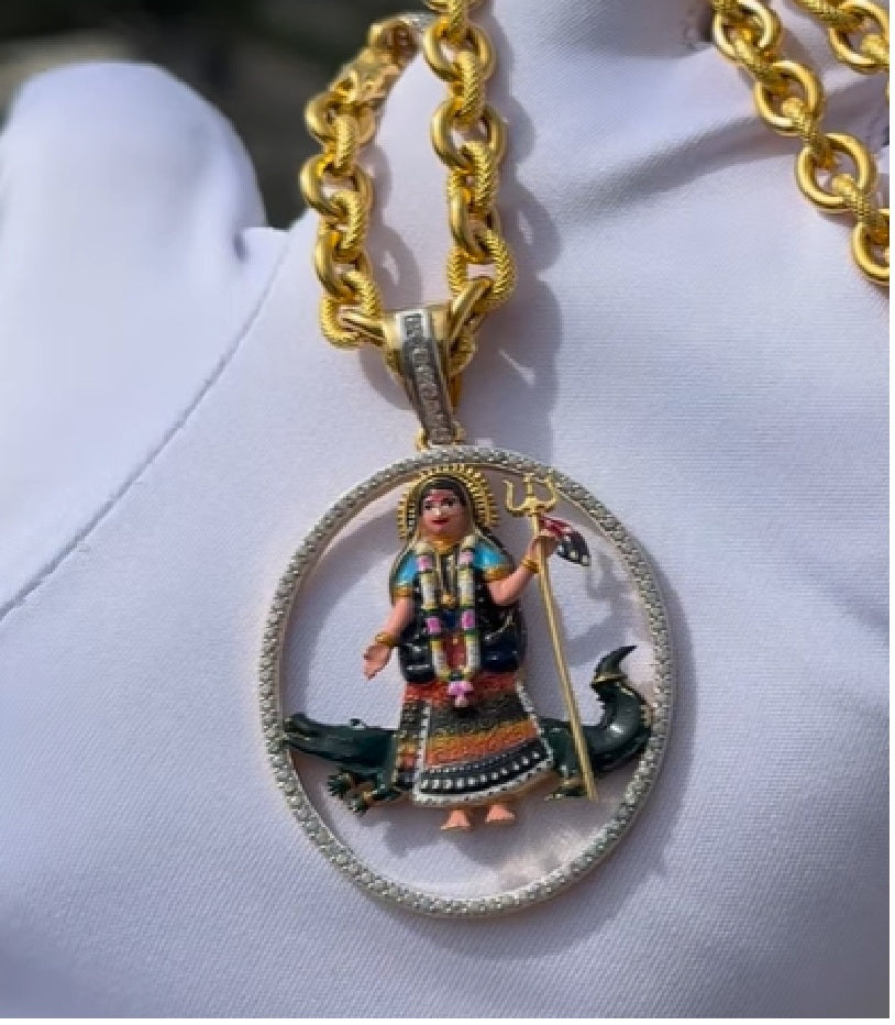Maa Khodiyar Sacred Pavé Halo Medallion Chain Set