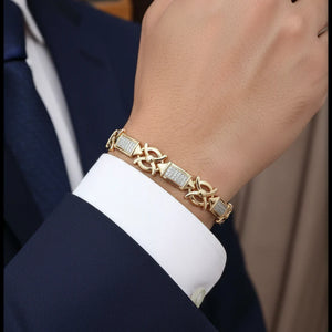 Gilded Clover Link Bracelet