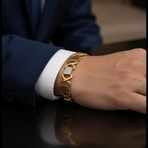 Cross Link Sovereign Bracelet