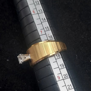 Men’s Vertical Ribbed Statement Band