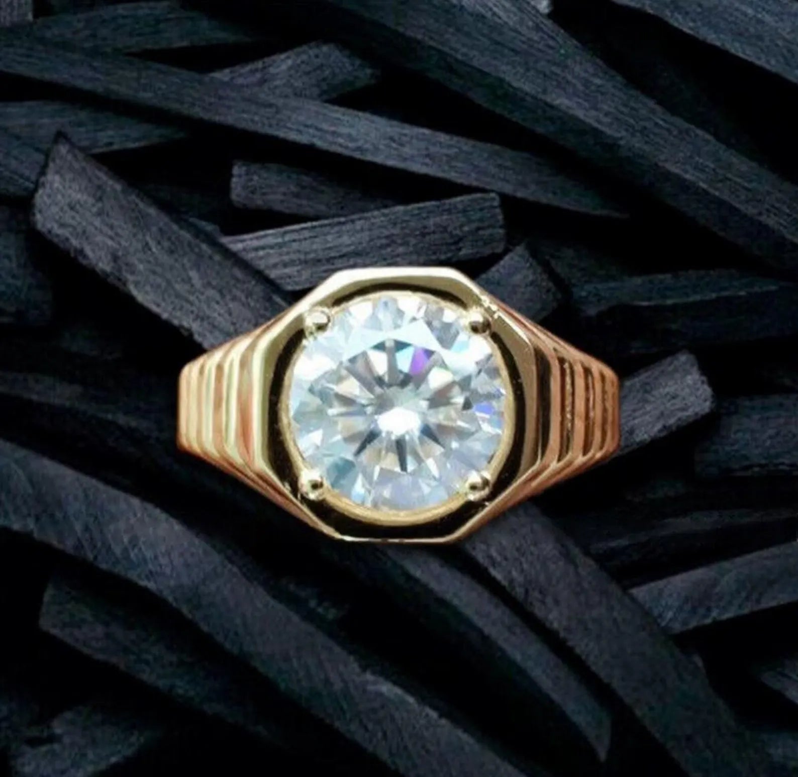 Men’s Industrial Ribbed Signet Ring