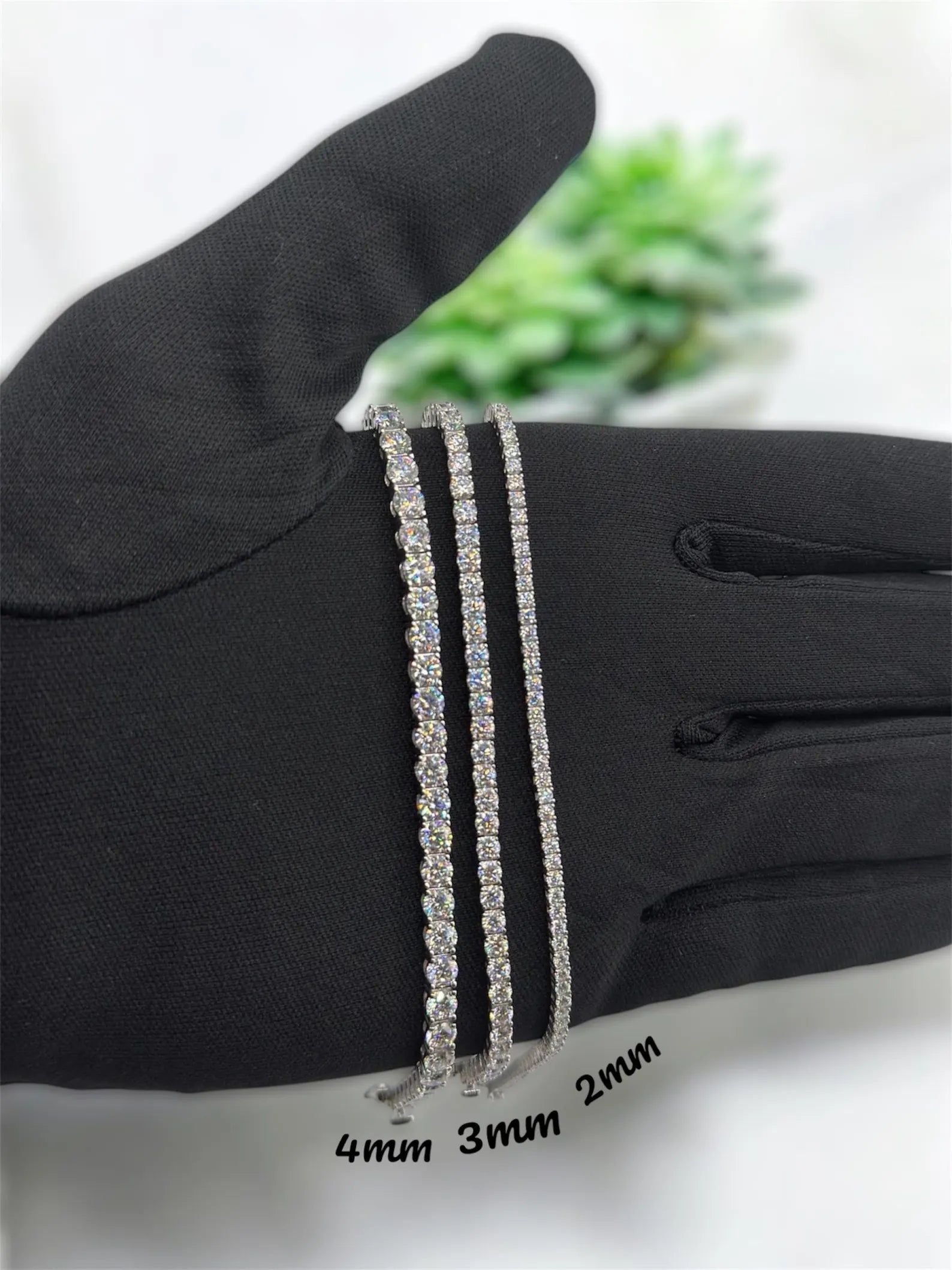 Signature Round Brilliant Tennis Bracelet