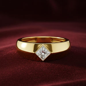Men’s Geometric Pillar Solitaire Ring