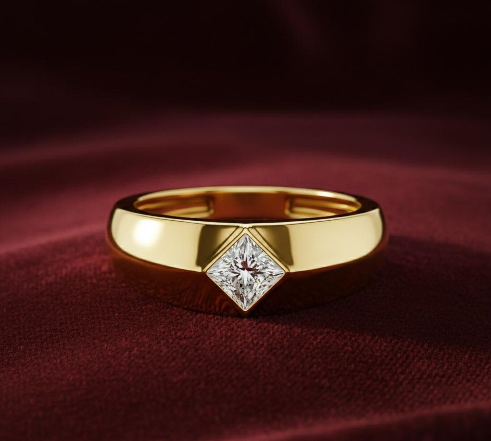 Men’s Geometric Pillar Solitaire Ring