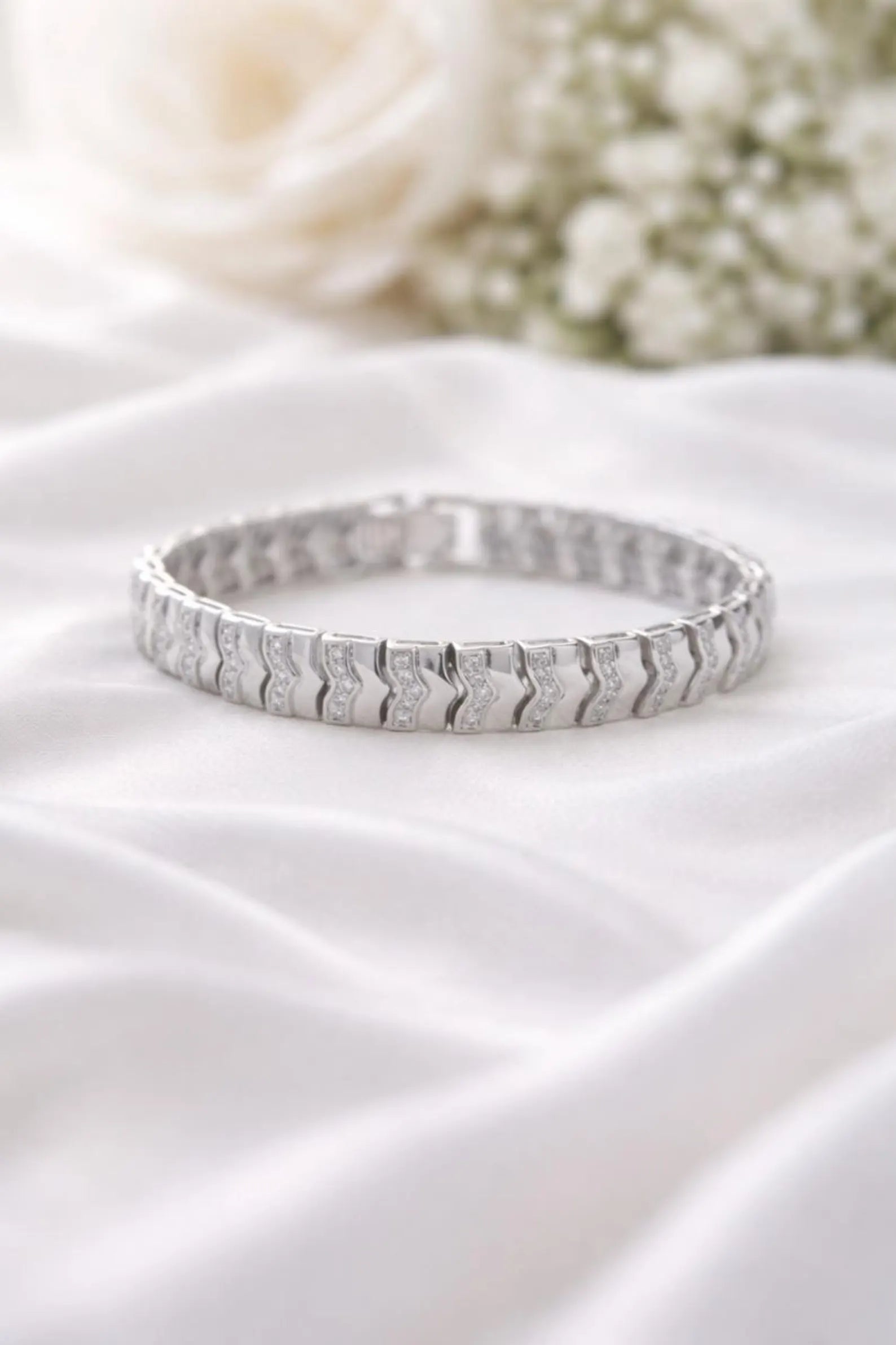 Chevron Glow Link Bracelet