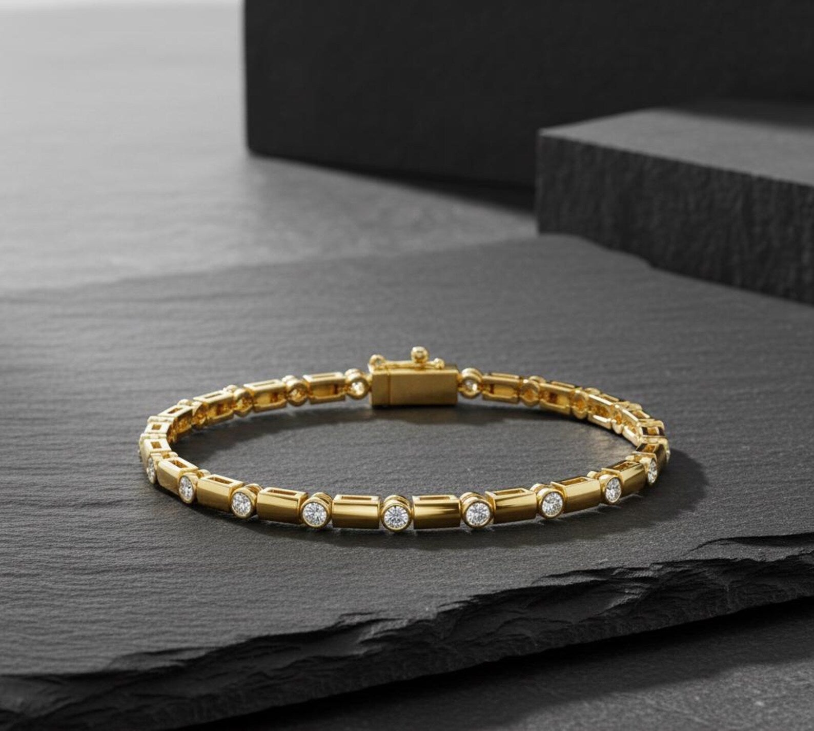 Horizon Alternating Tennis Bracelet