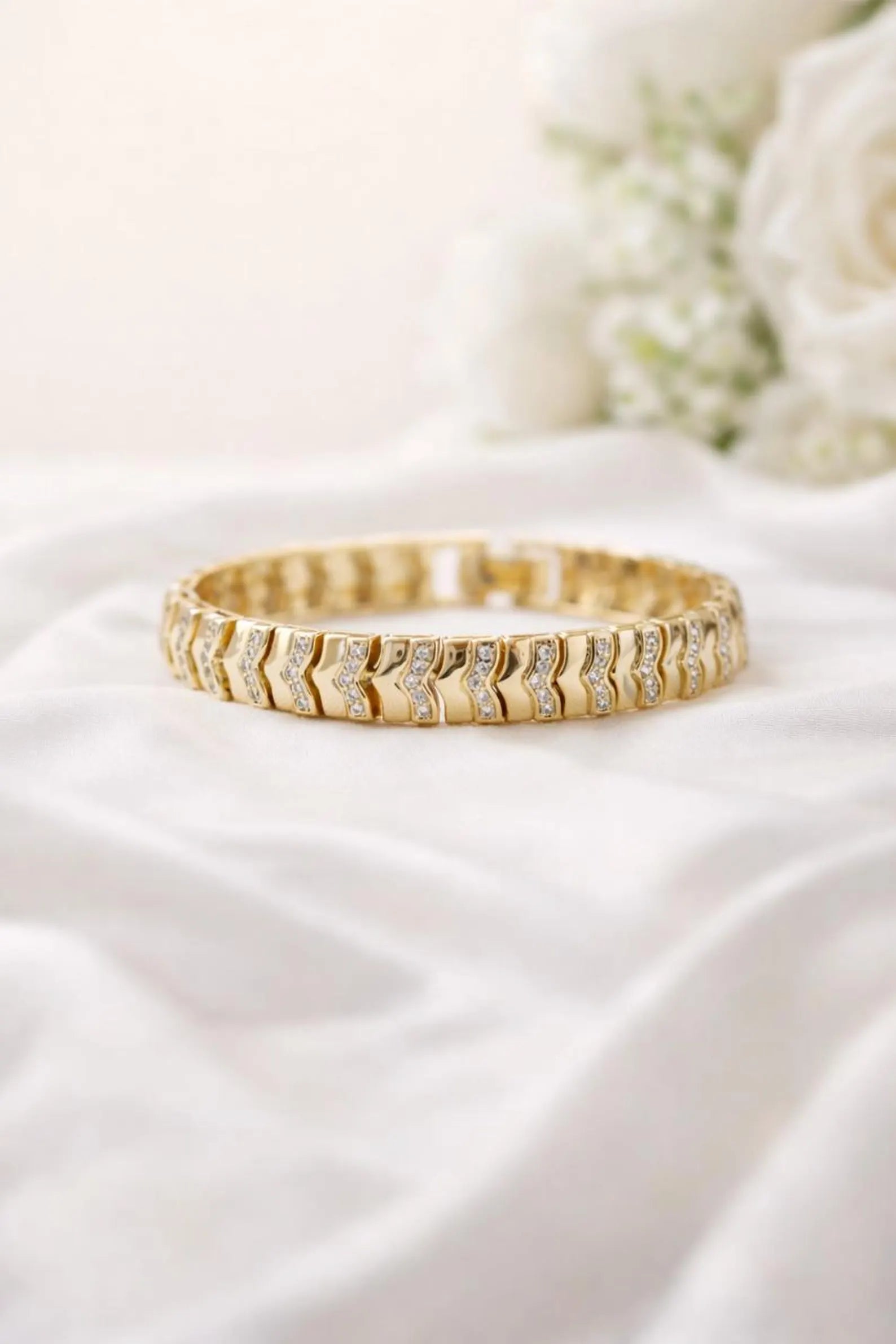 Chevron Glow Link Bracelet